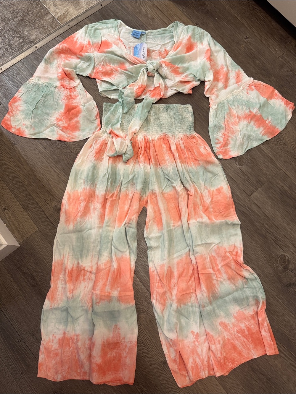 🆕 White Waves Flowy Coral & Mint Tie-Dye 2 Piece Set. S/M. NWT!🌴☀️